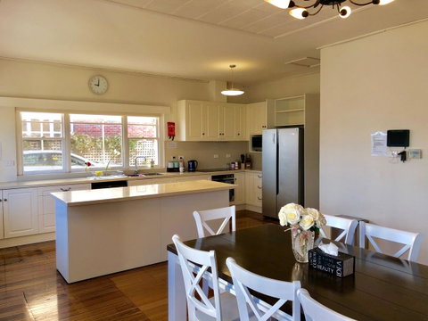 Riverbank Villa - Surfers Paradise Gold Coast 5