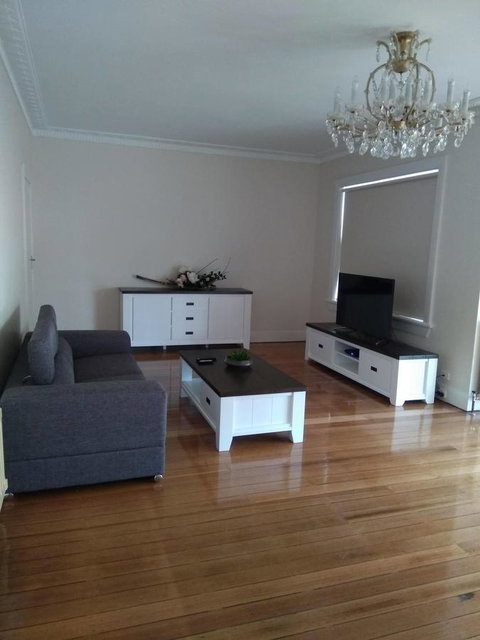 Riverbank Villa - Surfers Paradise Gold Coast 21