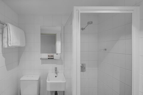 Travelodge Hotel Hobart - Surfers Paradise Gold Coast 8