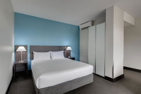 Travelodge Hotel Hobart - Surfers Paradise Gold Coast 2