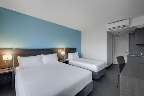 Travelodge Hotel Hobart - Surfers Paradise Gold Coast 9