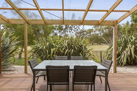 170 Hazards View Drive - Unit 2 - Surfers Paradise Gold Coast 11