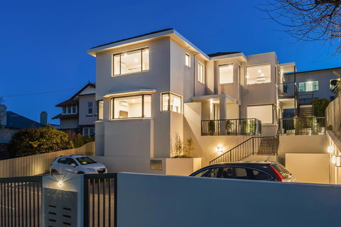 110 Hampden Apartments - Surfers Paradise Gold Coast 16