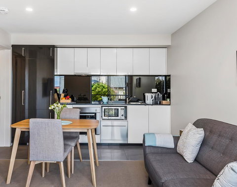 110 Hampden Apartments - Surfers Paradise Gold Coast 14