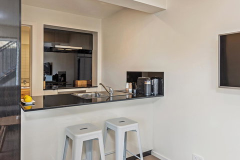 110 Hampden Apartments - Surfers Paradise Gold Coast 5