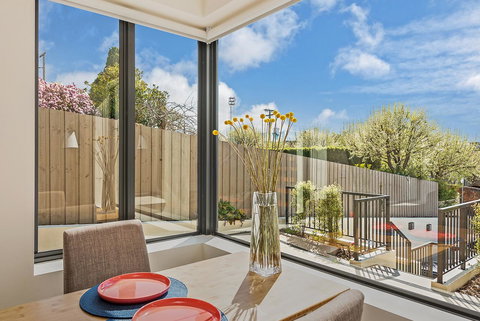 110 Hampden Apartments - Surfers Paradise Gold Coast 6