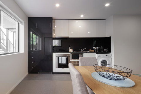 110 Hampden Apartments - Surfers Paradise Gold Coast 15