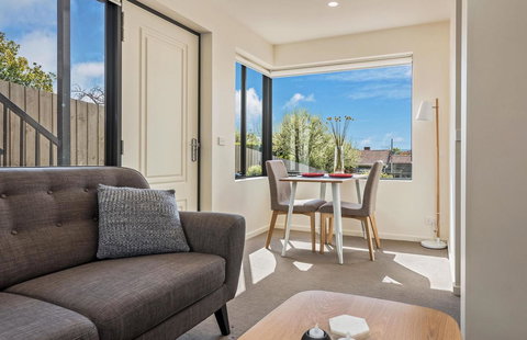 110 Hampden Apartments - Surfers Paradise Gold Coast 2