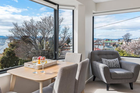 110 Hampden Apartments - Surfers Paradise Gold Coast 4