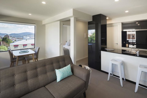 110 Hampden Apartments - Surfers Paradise Gold Coast 27