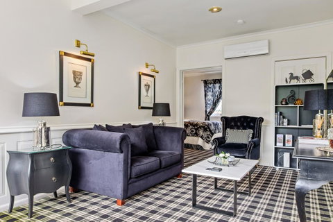 Battery Point Boutique Accommodation - Surfers Paradise Gold Coast 4