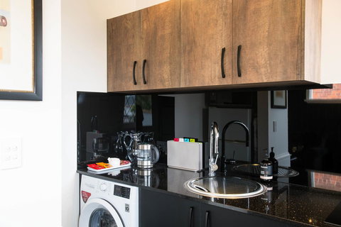Battery Point Boutique Accommodation - Surfers Paradise Gold Coast 25