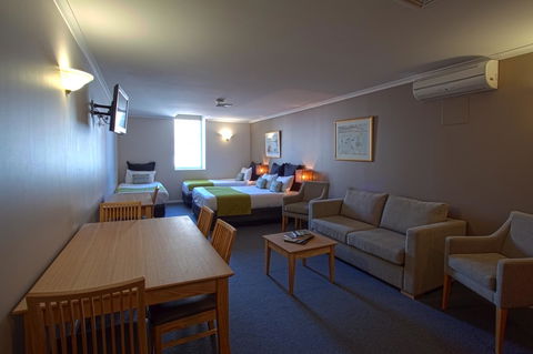 Hobart Waterfront Apartments - Surfers Paradise Gold Coast 18