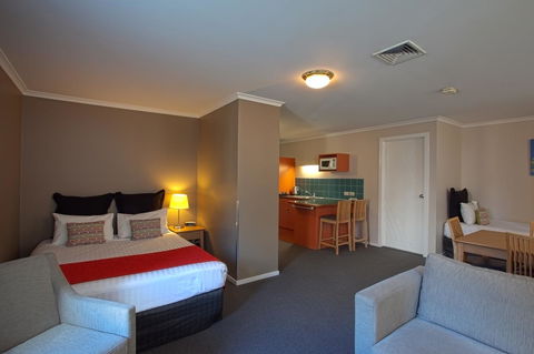 Hobart Waterfront Apartments - Surfers Paradise Gold Coast 5