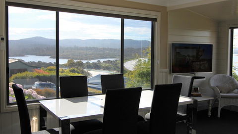SEA EAGLE COTTAGE Amazing Views Of Bay Of Fires - Surfers Paradise Gold Coast 24