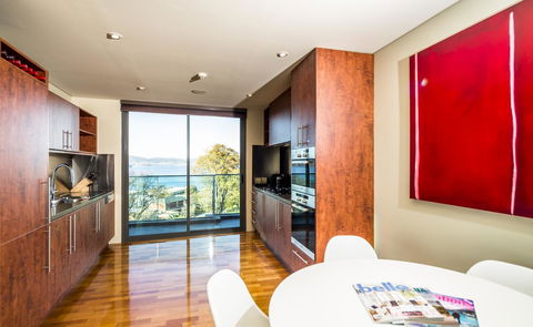 Lenna Of Hobart - Surfers Paradise Gold Coast 29