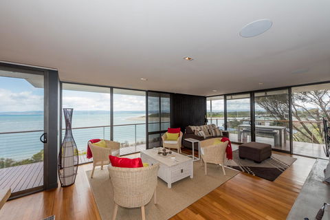 Cocktails With A View - Surfers Paradise Gold Coast 2
