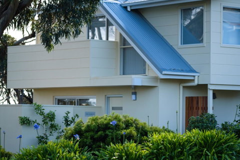 Cod Rock Point - Surfers Paradise Gold Coast 1