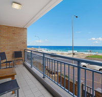 Newcastle Short Stay Apartments - Sandbar Newcastle Beach - Surfers Paradise Gold Coast