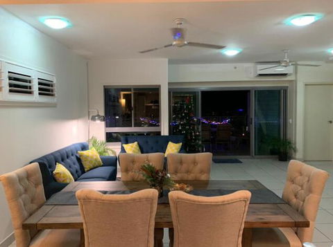 Nia's Place - Surfers Paradise Gold Coast 1
