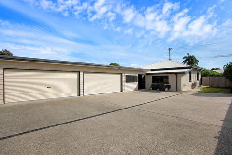 North Central Holiday Home - Surfers Paradise Gold Coast 2
