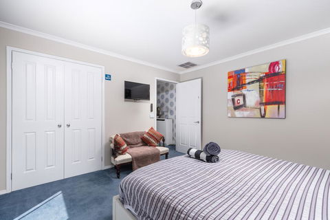 North Essendon B & B Melbourne Airport - Surfers Paradise Gold Coast 2