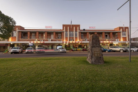 North Gregory Hotel - Surfers Paradise Gold Coast 0