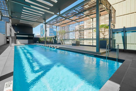 Novotel Perth Murray Street - Surfers Paradise Gold Coast 1