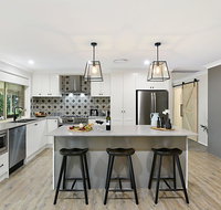Nulkaba House  -  Sleeping in Style - Surfers Paradise Gold Coast
