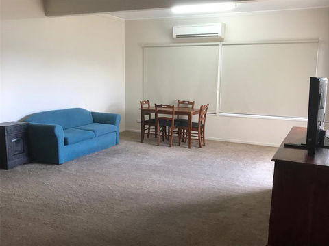 O'Shea's Royal Hotel - Surfers Paradise Gold Coast 1