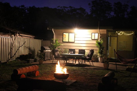 Ocean Beach Cottage - Surfers Paradise Gold Coast 1