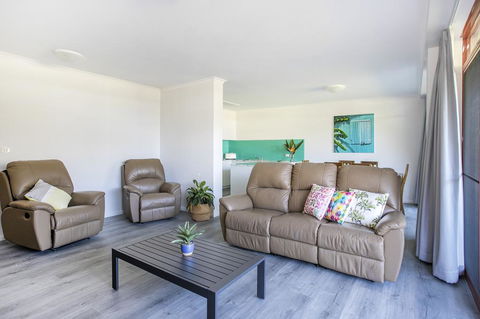 Ocean Breeze - Fathoms 3 - Surfers Paradise Gold Coast 2