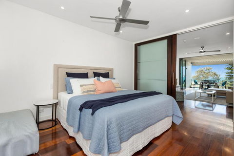 OCEAN VIEWS @ NOR NOR EAST 201 - Surfers Paradise Gold Coast 1