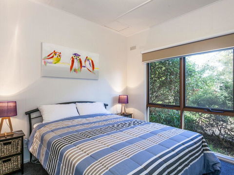 OCEANS 12 - ANGLESEA - Surfers Paradise Gold Coast 1