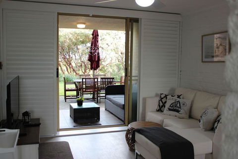 OCEANSIDE 19 - Surfers Paradise Gold Coast 1