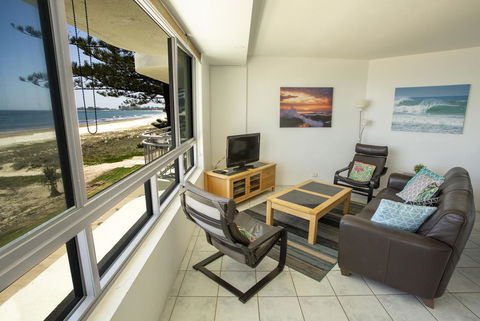 Oceanside Resort - Absolute Beachfront Apartments - Surfers Paradise Gold Coast 0
