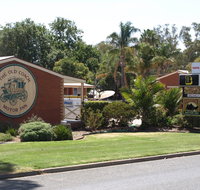 Old Coach Motor Inn Echuca - Surfers Paradise Gold Coast