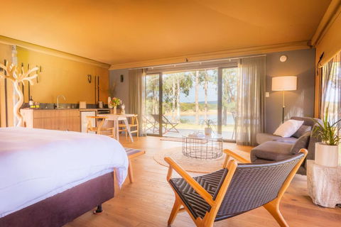 Olio Bello Lakeside Glamping - Surfers Paradise Gold Coast 1