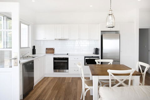 Pa's Beach House - Apartment 2 - Surfers Paradise Gold Coast 1
