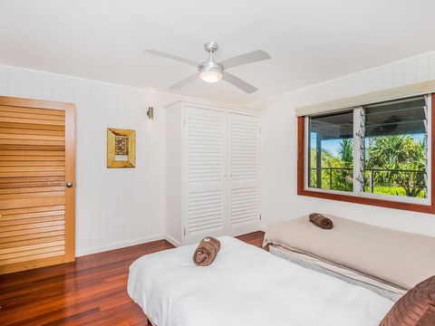Pacifica 2 - Opposite The Beach At Brooms Head - Surfers Paradise Gold Coast 2