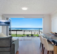 Palm Beach Beachfront Townhouse - Surfers Paradise Gold Coast