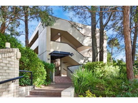 PANAMA-hosted By:L'Abode Accommodation - Surfers Paradise Gold Coast 1
