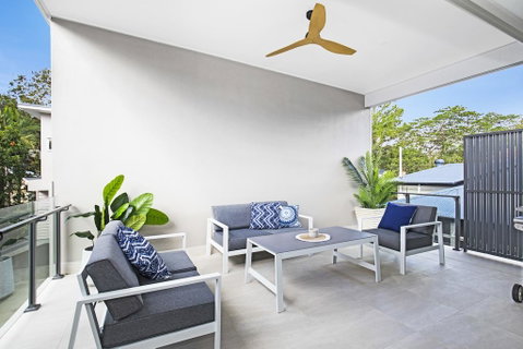 Park Avenue Terrace House Sleeps 9 - Surfers Paradise Gold Coast 2