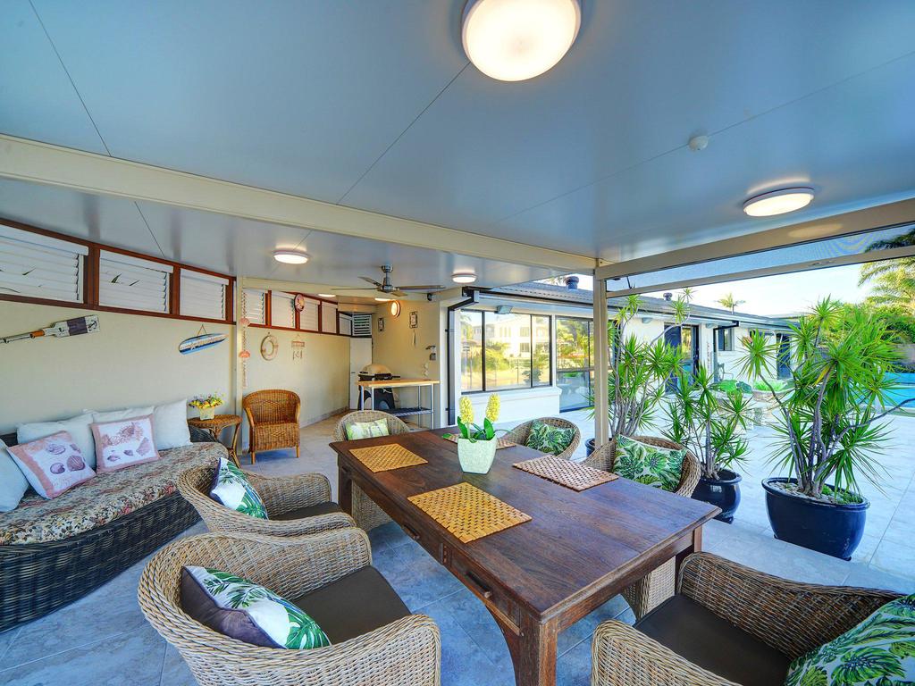 Broadbeach Waters QLD Surfers Paradise Gold Coast