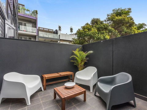 PERFECTLY PRAHRAN - Your Mecca Of Social And Style - Surfers Paradise Gold Coast 3
