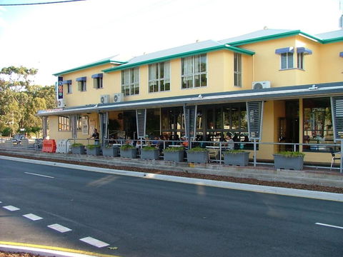 Pet Friendly Home Walking Distance To Surf Beach - North St, Woorim - Surfers Paradise Gold Coast 1