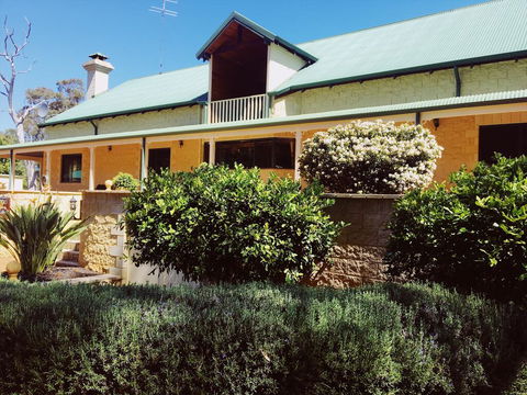 Pilgrims Rest Country House - Surfers Paradise Gold Coast 0