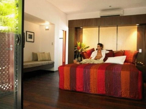 Pinctada McAlpine House - Surfers Paradise Gold Coast 1