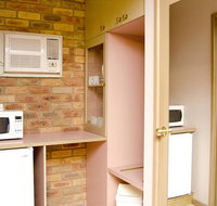 Pines Country Club Motor Inn - Surfers Paradise Gold Coast