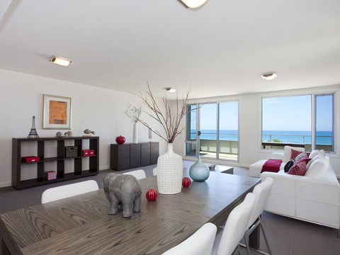 POINT GREY APARTMENT 14 - The Point - Surfers Paradise Gold Coast 2